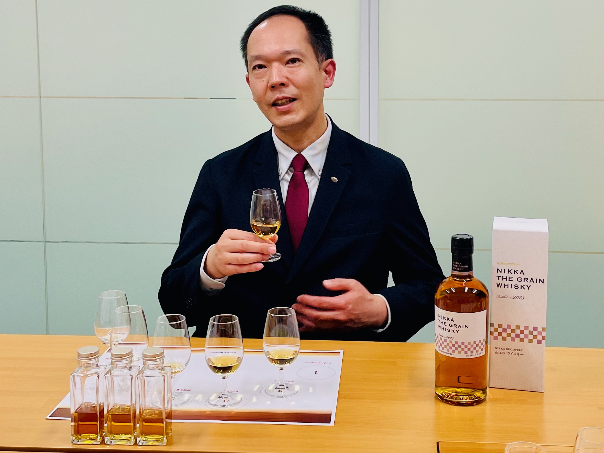 7種類の原酒が溶け合うニッカのグレーンウイスキー | WHISKY Magazine